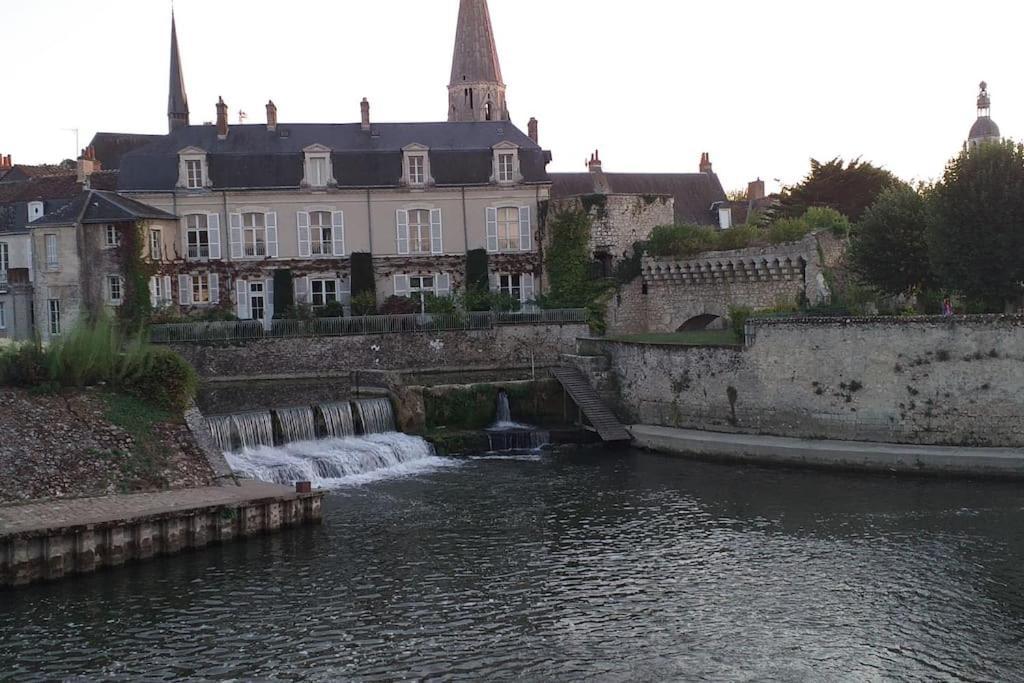 La Tranquillite Proche Des Chateaux De La Loire. Apartment