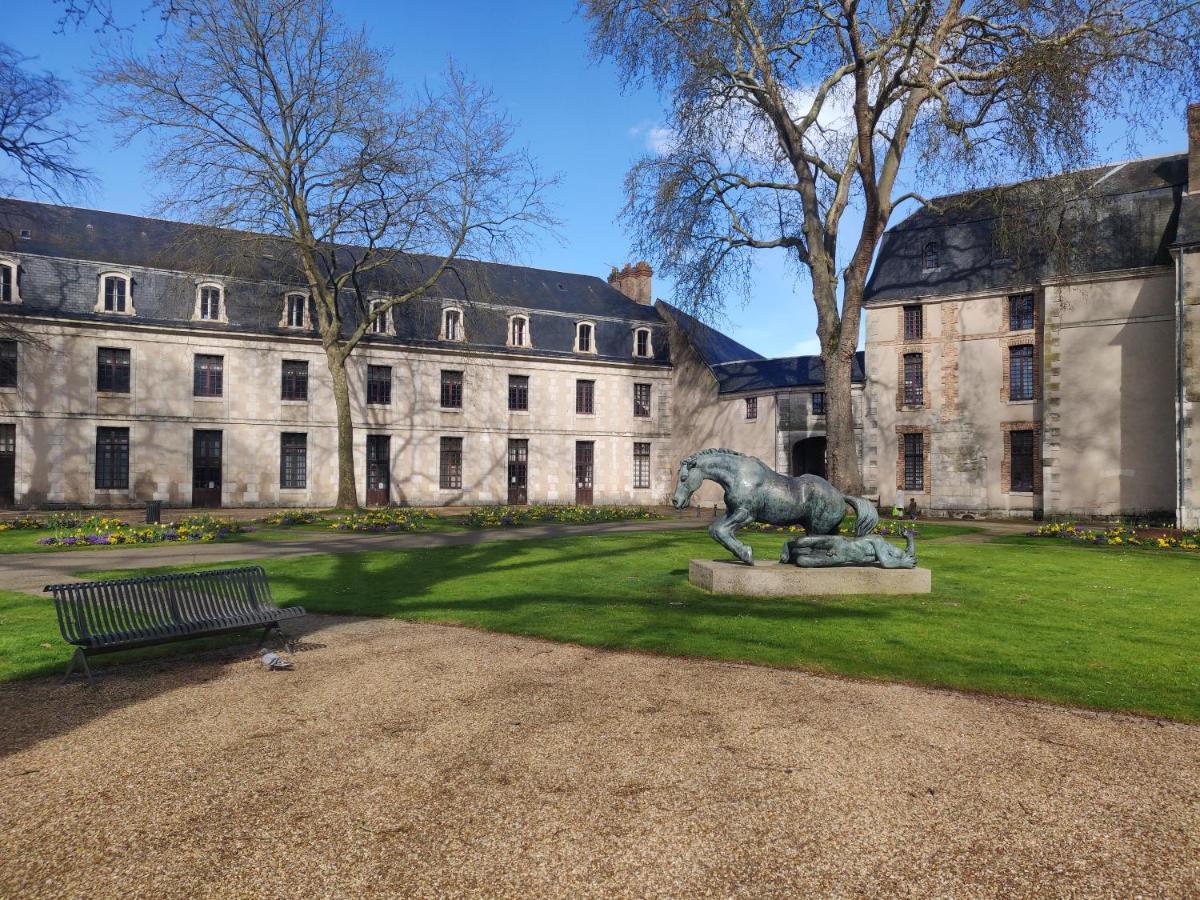 Apartment La Tranquillite Proche Des Chateaux De La Loire. Vendome
